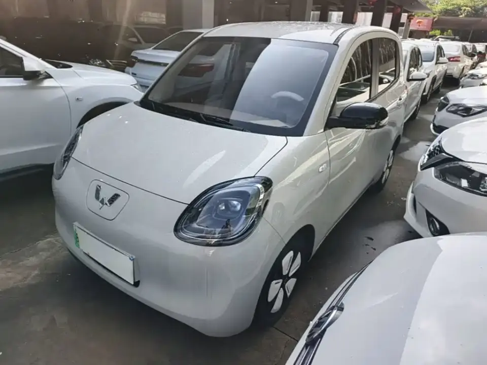Wuling Motors Hongguang MINIEV 4-Door Advanced 2025