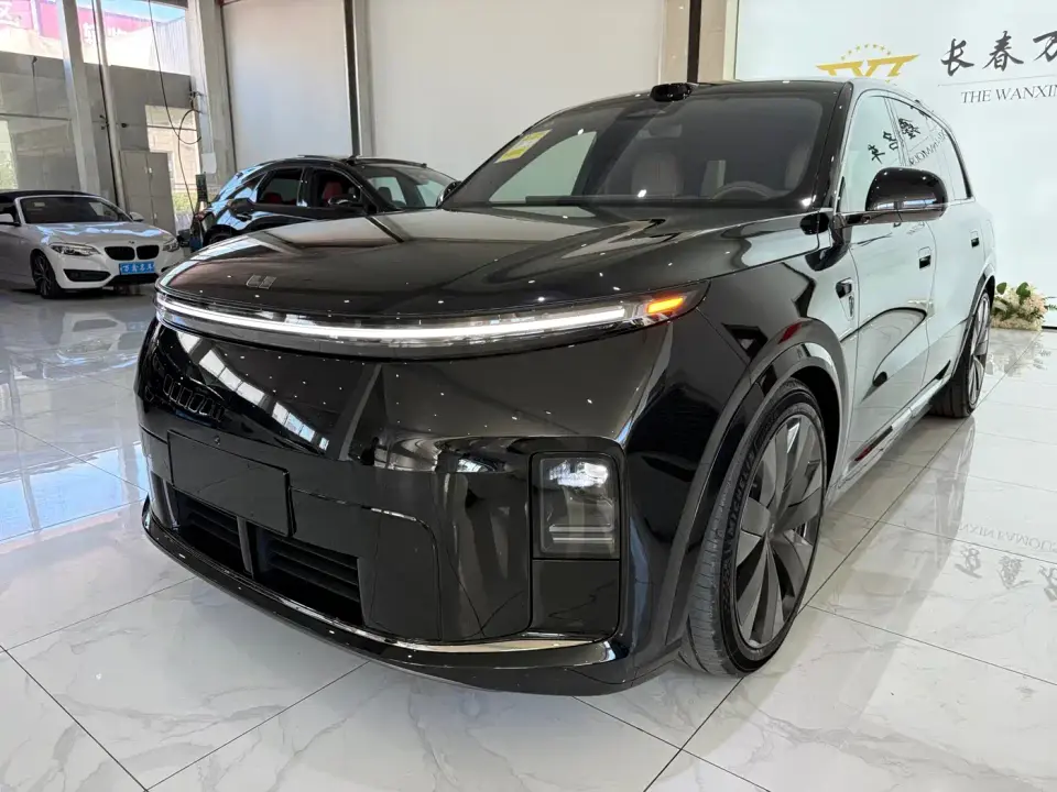 Li Auto Li Xiang L9 Base Model 2026