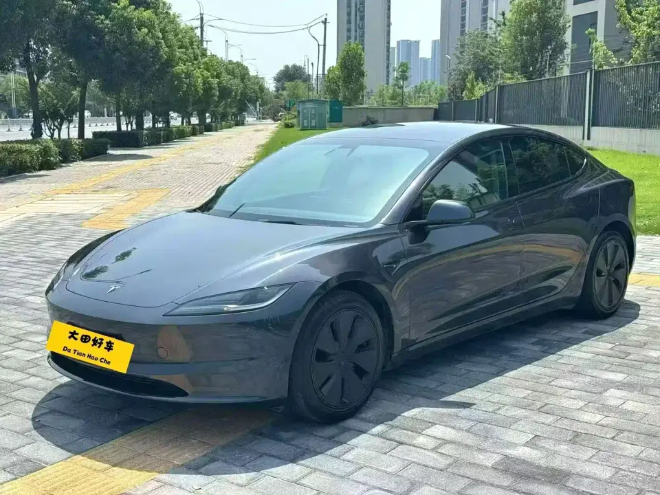 Tesla Model 3 Model Year Facelift Rear-Wheel Drive 2025