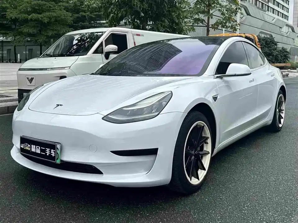 Tesla Model 3 Standard Range Rear-Wheel Drive Upgrade 2020