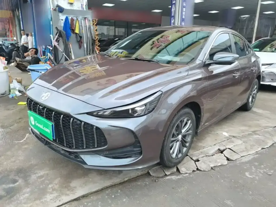 MG MG5 180DVVT Global Luxury Edition 2025
