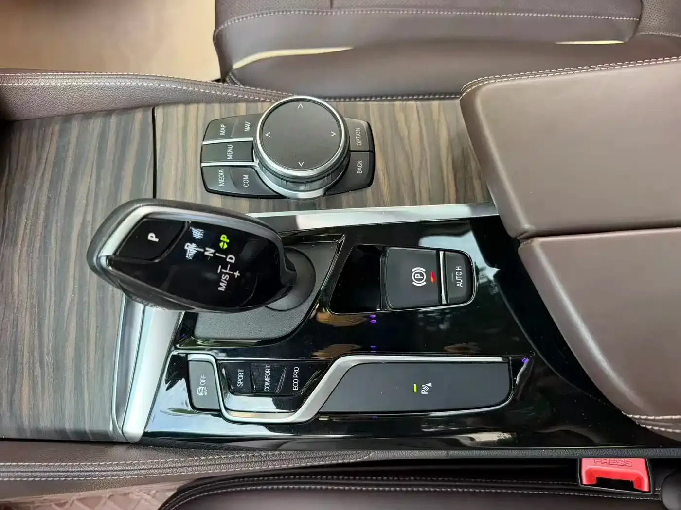 BMW 5 Series 530Li Leading Luxury Package 2020 — фото 6