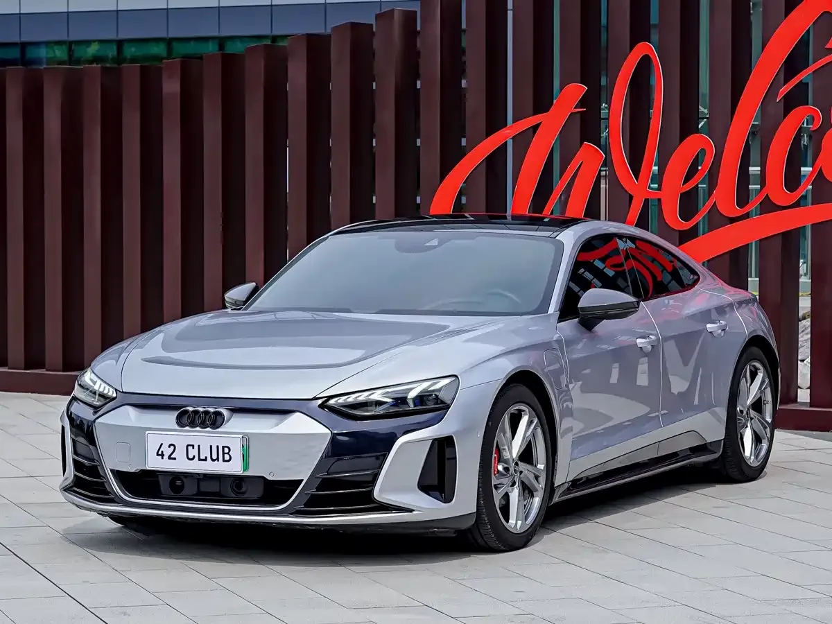 Audi e-tron GT Base Model 2024 — фото 3