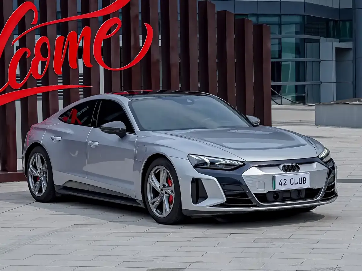 Audi e-tron GT Base Model 2024 — фото 4