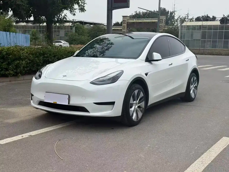 Tesla Model Y Facelift Rear-Wheel Drive Version 2023