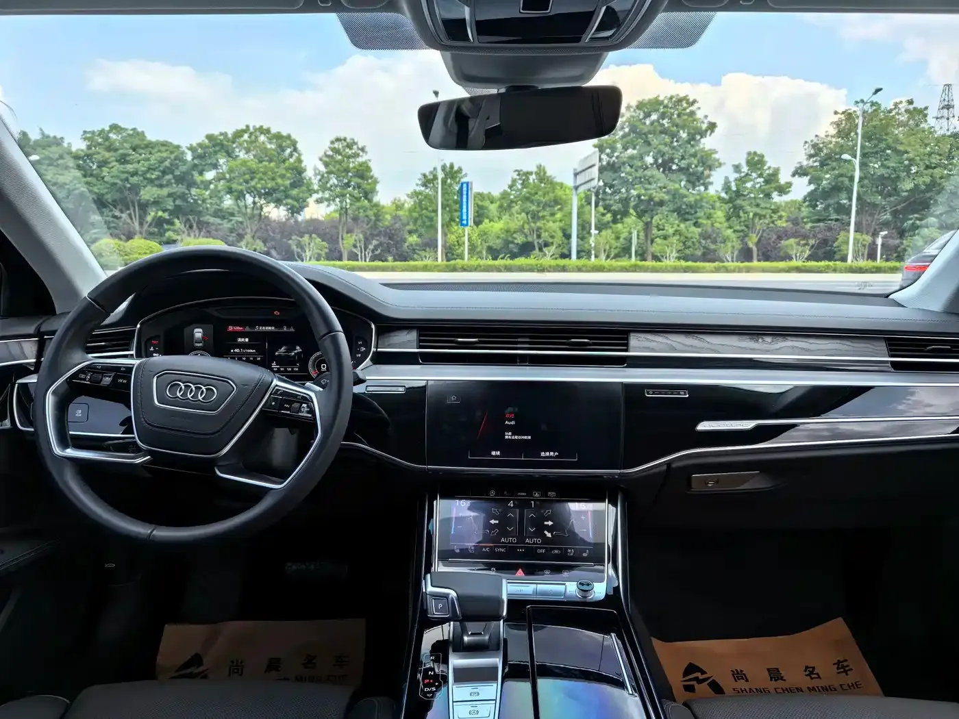 Audi A8 A8L 50 TFSI quattro Exclusive 2024 — фото 14