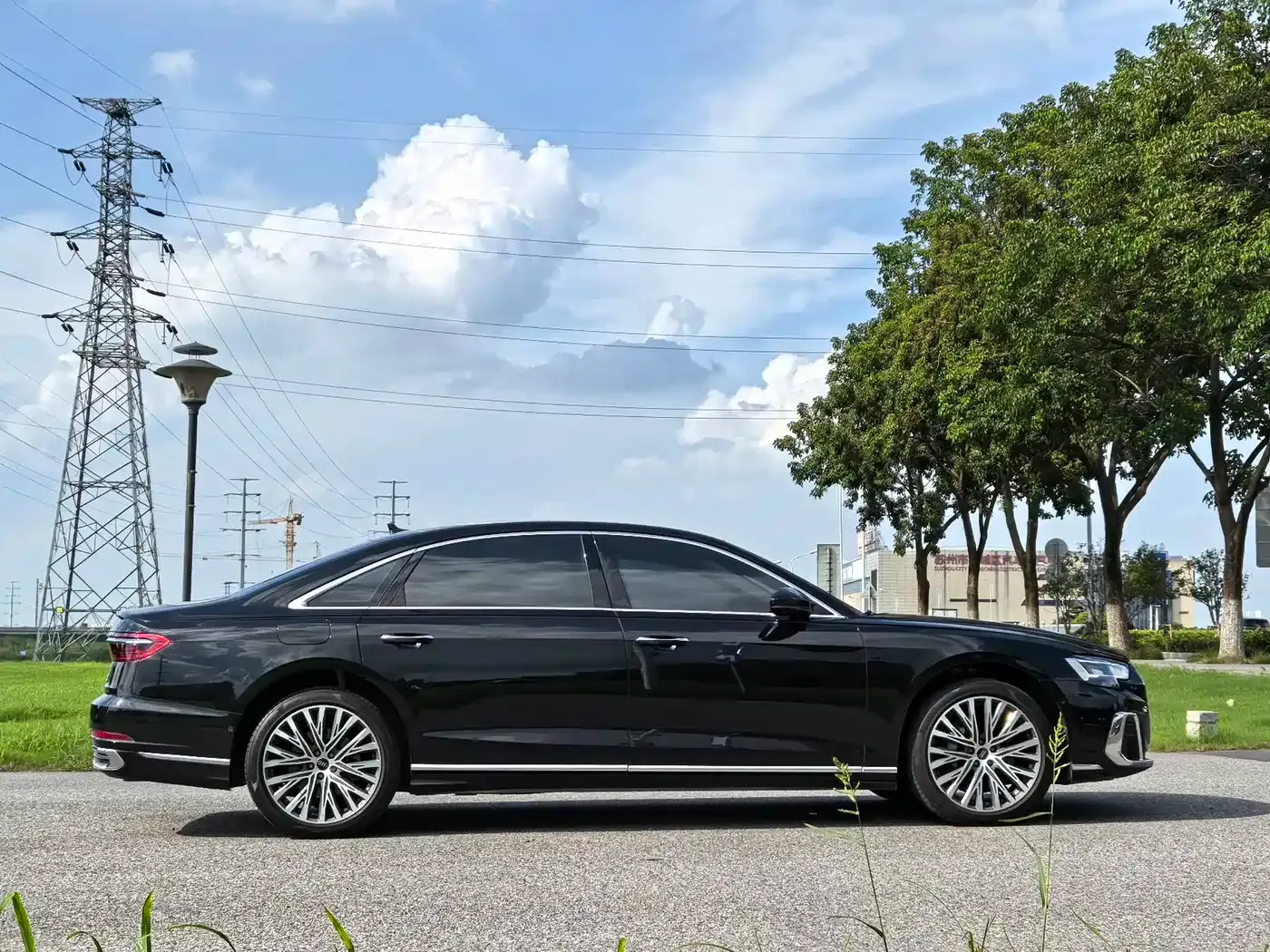 Audi A8 A8L 50 TFSI quattro Exclusive 2024 — фото 4