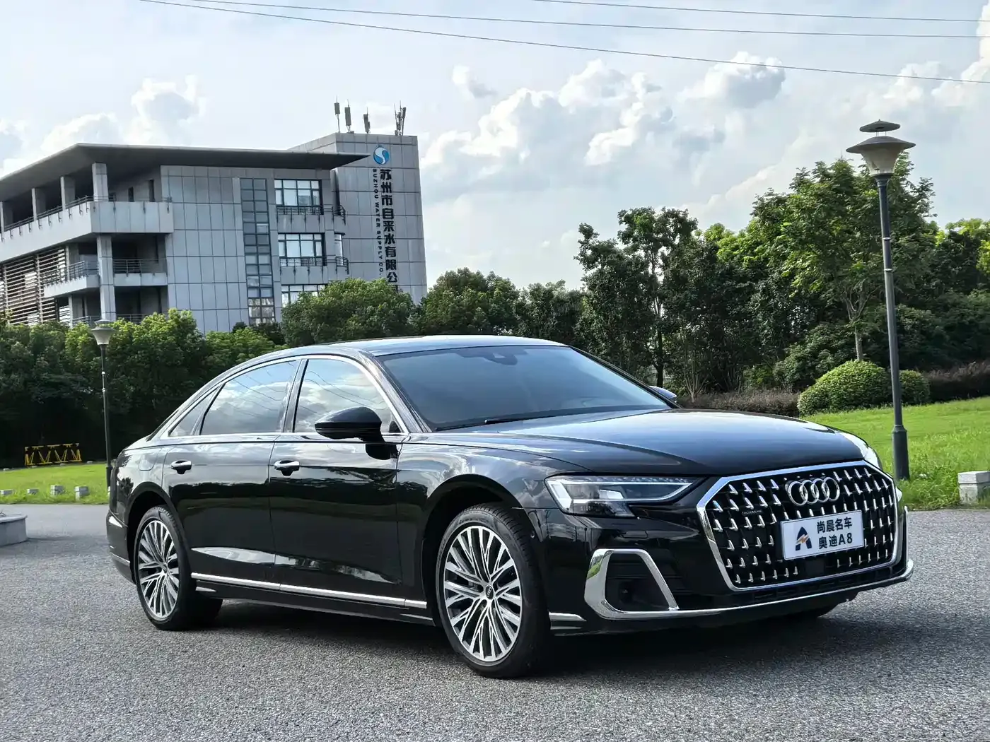 Audi A8 A8L 50 TFSI quattro Exclusive 2024 — фото 3