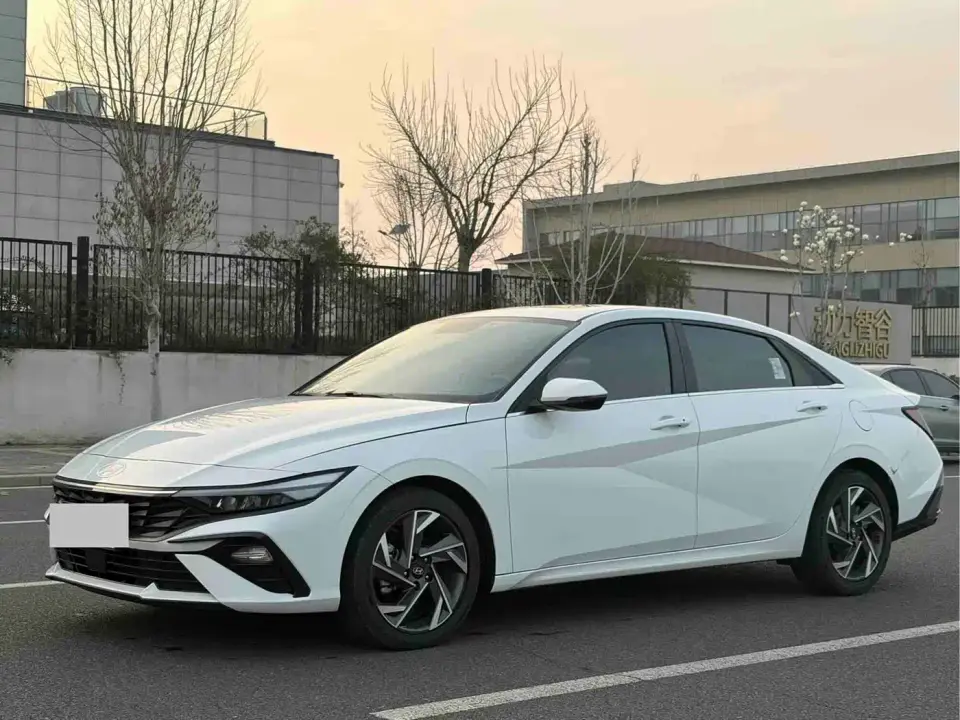 Hyundai Elantra 1.5L CVT GLX Elite Edition 2023