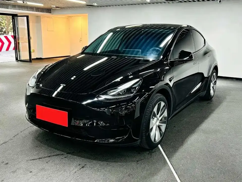 Tesla Model Y Facelift Rear-Wheel Drive Version 2023