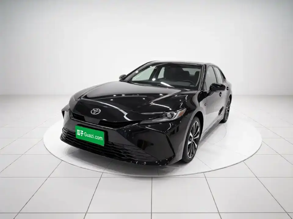 Toyota Camry 2.0GVP Luxury Edition 2025