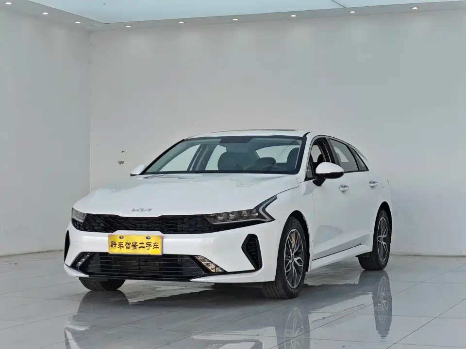 Kia K5 1.5T Luxury Edition 2025