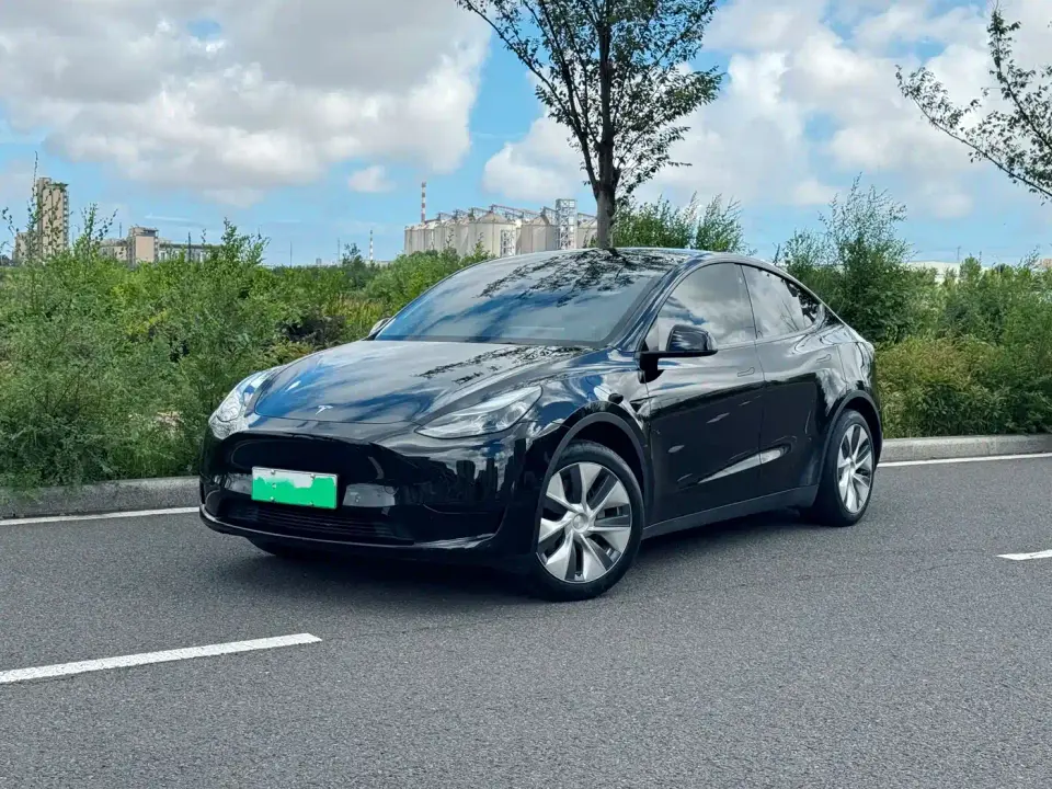 Tesla Model Y Facelift Rear-Wheel Drive Version 2023