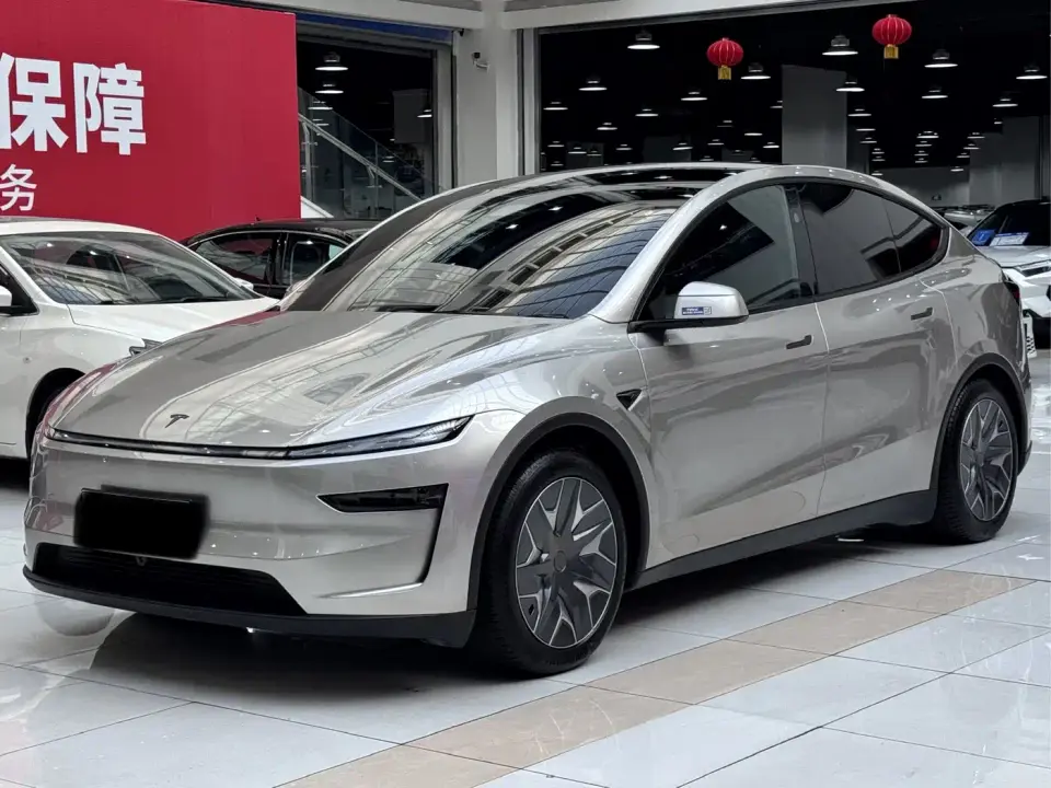 Tesla Model Y L Facelift Long Range AWD 2026