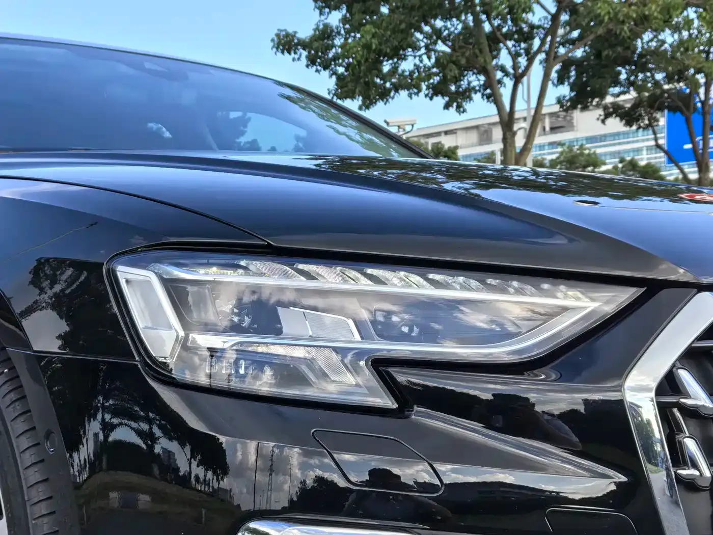 Audi A8 Model A8L 50 TFSI quattro Premium Selection 2024 — фото 4