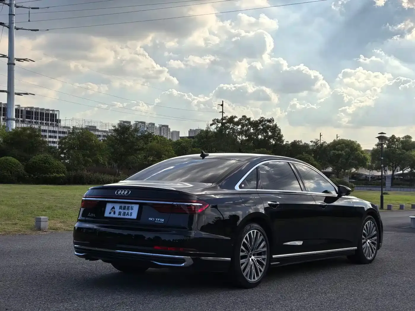 Audi A8 Model A8L 50 TFSI quattro Premium Selection 2024 — фото 16