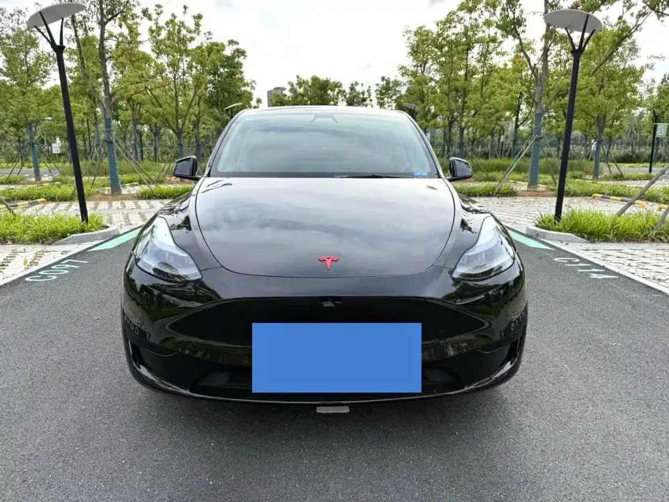 Tesla Model Y Facelift Rear-Wheel Drive Version 2023