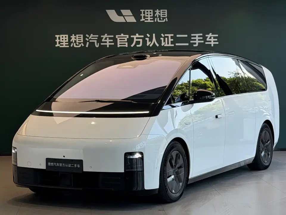 Li Auto MEGA Model Home Family Special Edition 2025