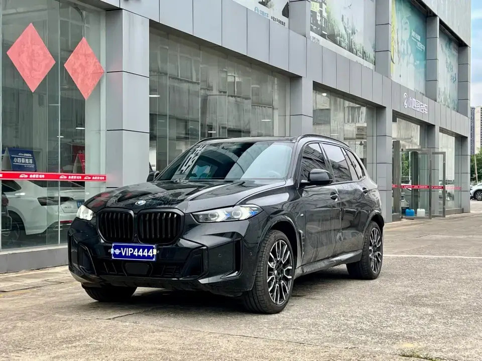 BMW X5 xDrive 40Li M Sport Black Night Package 2025