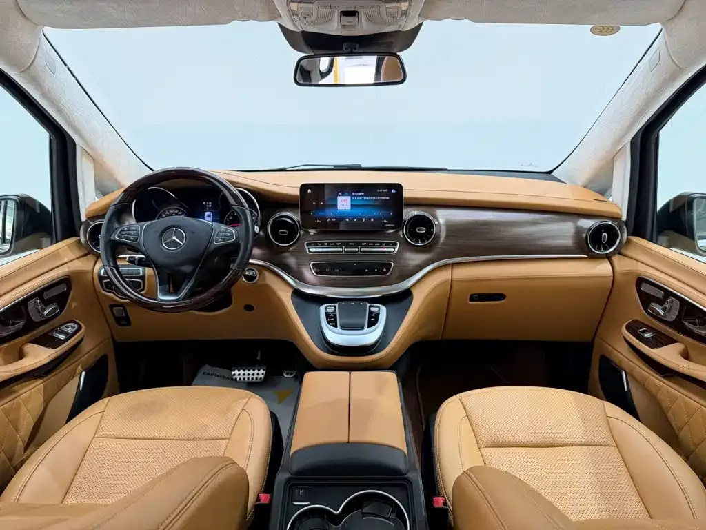 Mercedes-Benz V-Class Model V 260 L Long Wheelbase Luxury 2021 — фото 13
