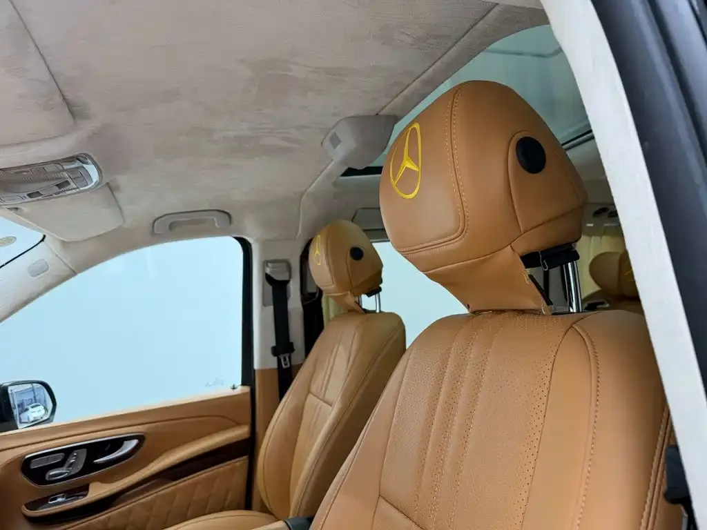 Mercedes-Benz V-Class Model V 260 L Long Wheelbase Luxury 2021 — фото 22