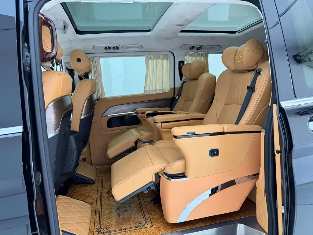 Mercedes-Benz V-Class Model V 260 L Long Wheelbase Luxury 2021 — фото 19