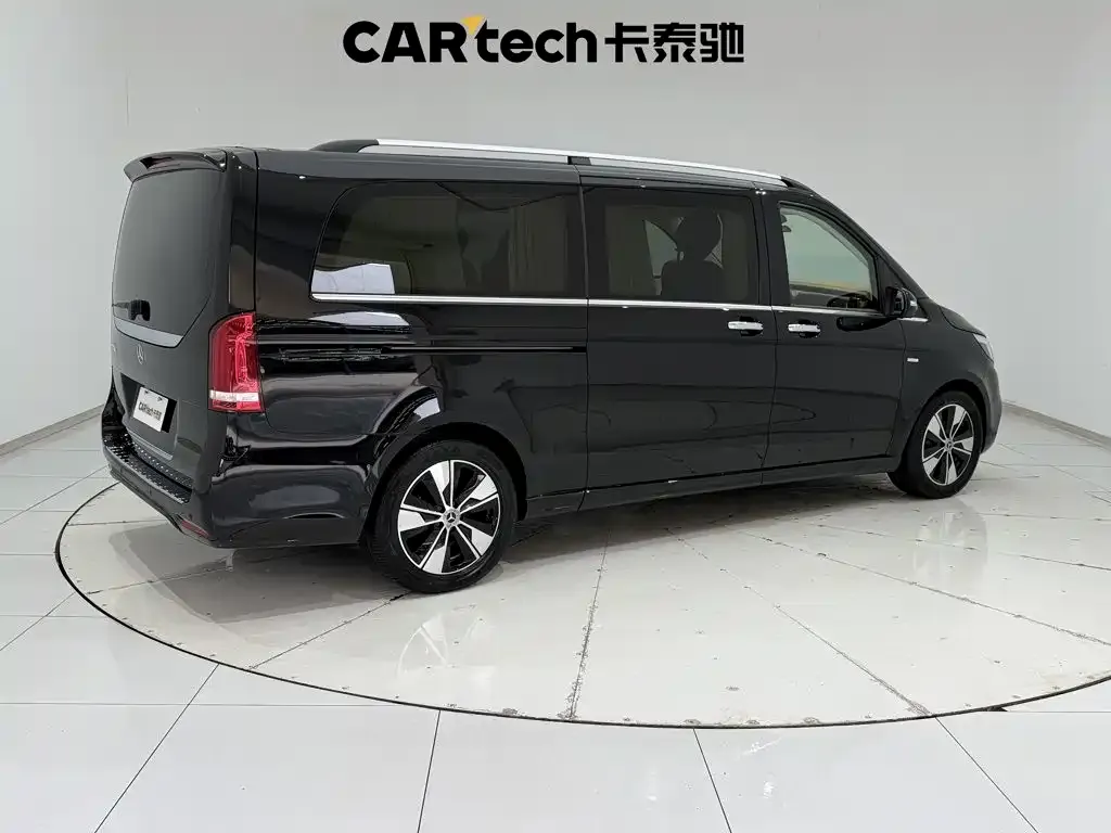 Mercedes-Benz V-Class Model V 260 L Long Wheelbase Luxury 2021 — фото 5