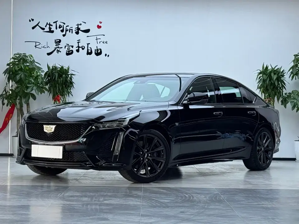 Cadillac CT5 28T Platinum Edition 2021