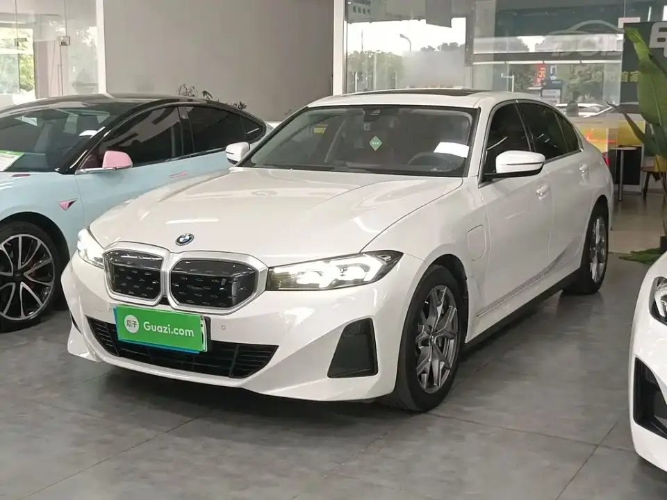 BMW i3 eDrive 35 L 2023