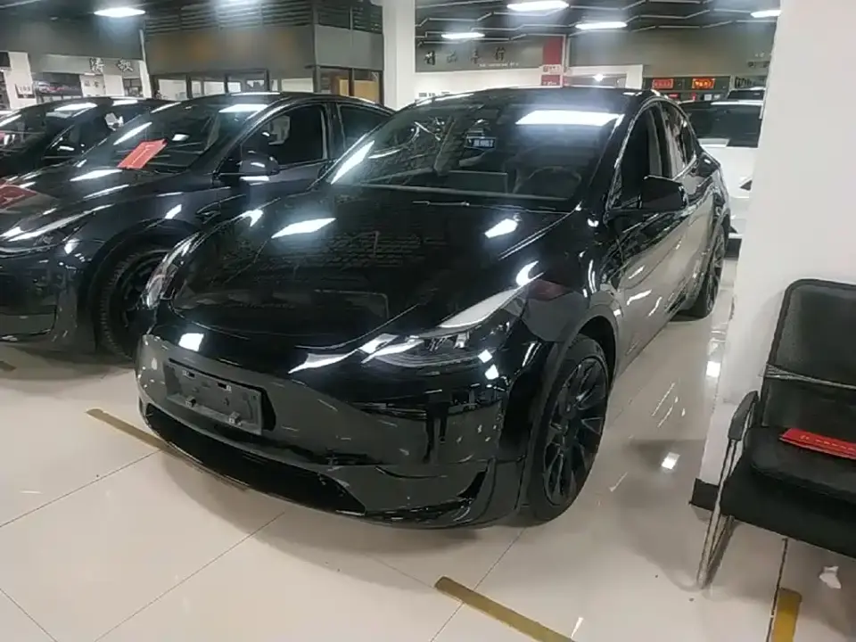 Tesla Model Y Facelift Rear-Wheel Drive Version 2023