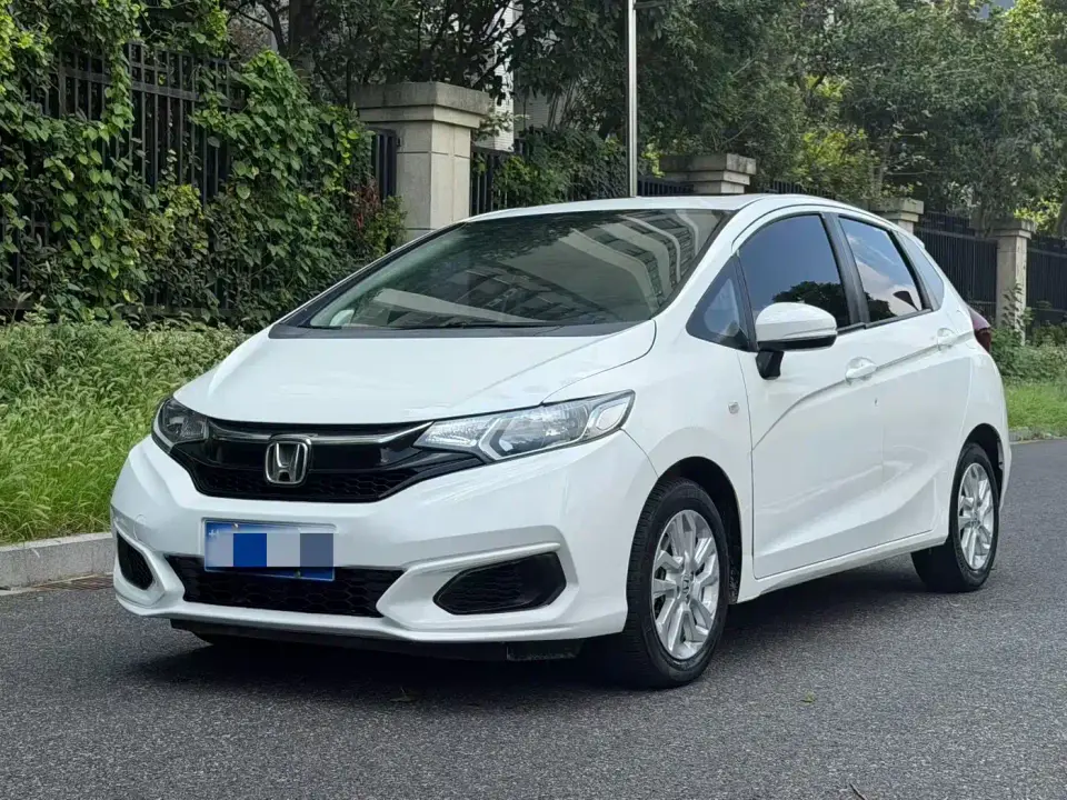 Honda Fit 1.5L CVT Comfort Sunroof Edition 2019