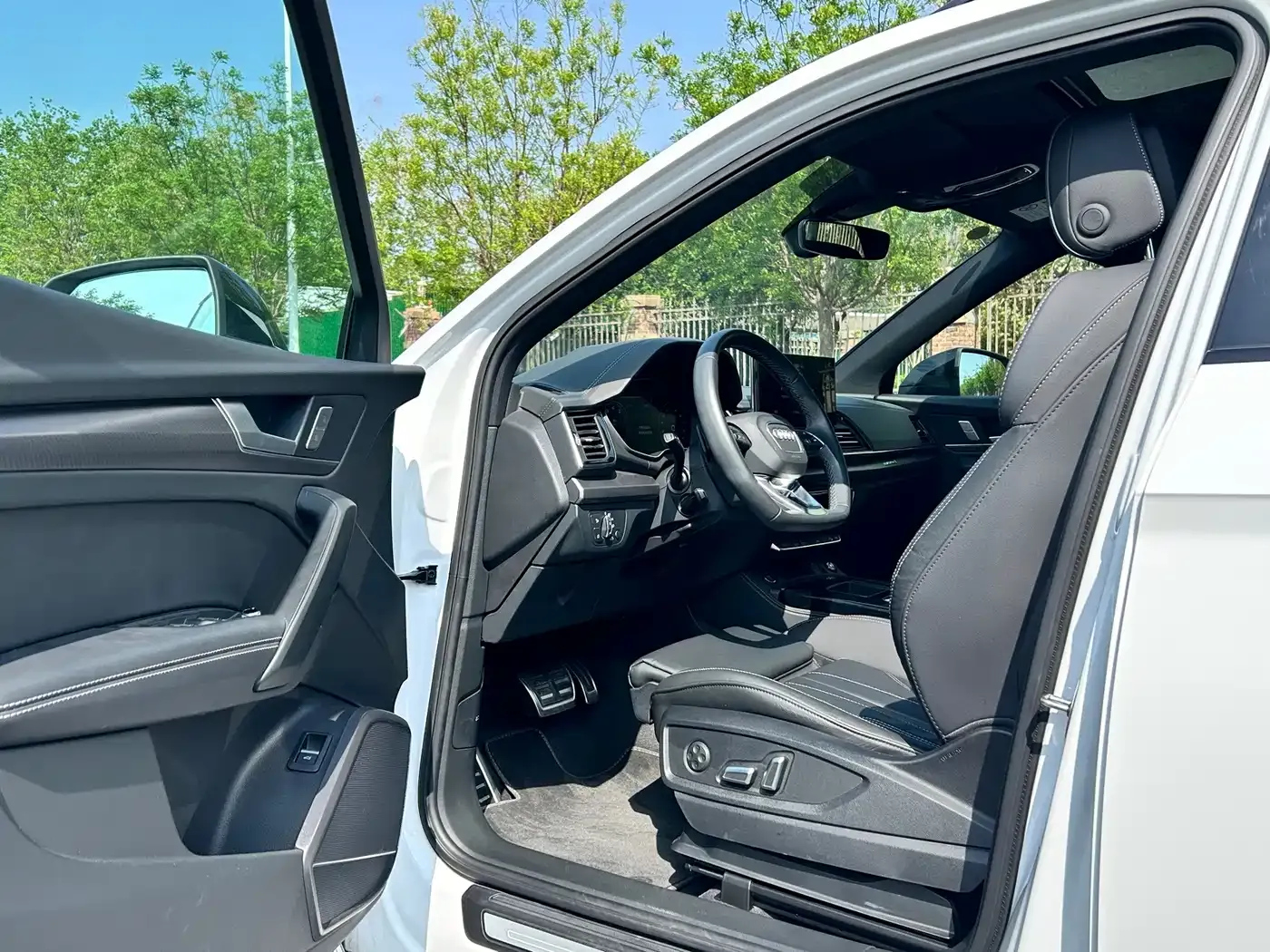 Audi Q5L 40T Luxury Dynamic 2024 — фото 11