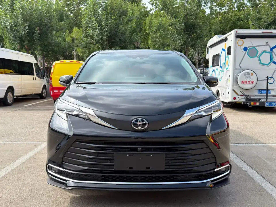 Toyota Sienna 2026