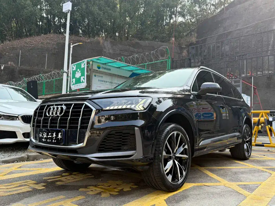 Audi Q7 55 TFSI quattro S line Sport 2021