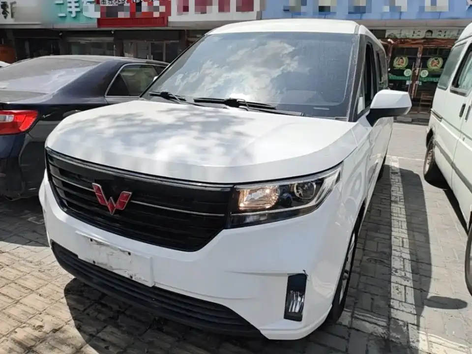 Wuling Motors Wuling Journey 1.5T Manual Luxury Edition 2023