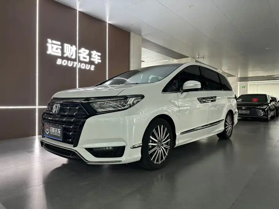 Honda Elysion 2.0L e:HEV Luxury 2023