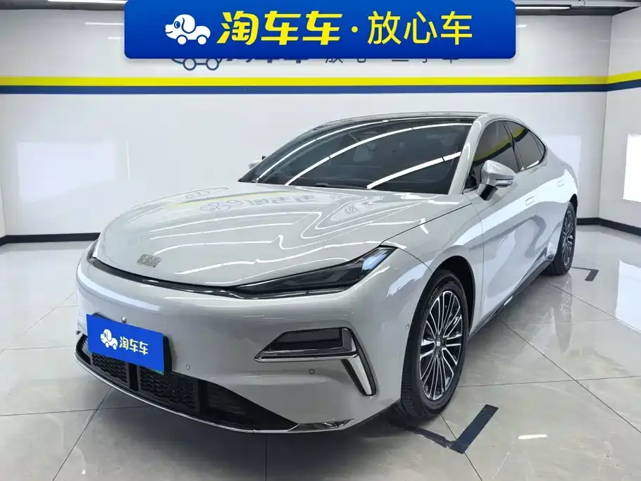 Geely Galaxy Galaxy Xingyao 8 130km EM-i Premium Edition 2026