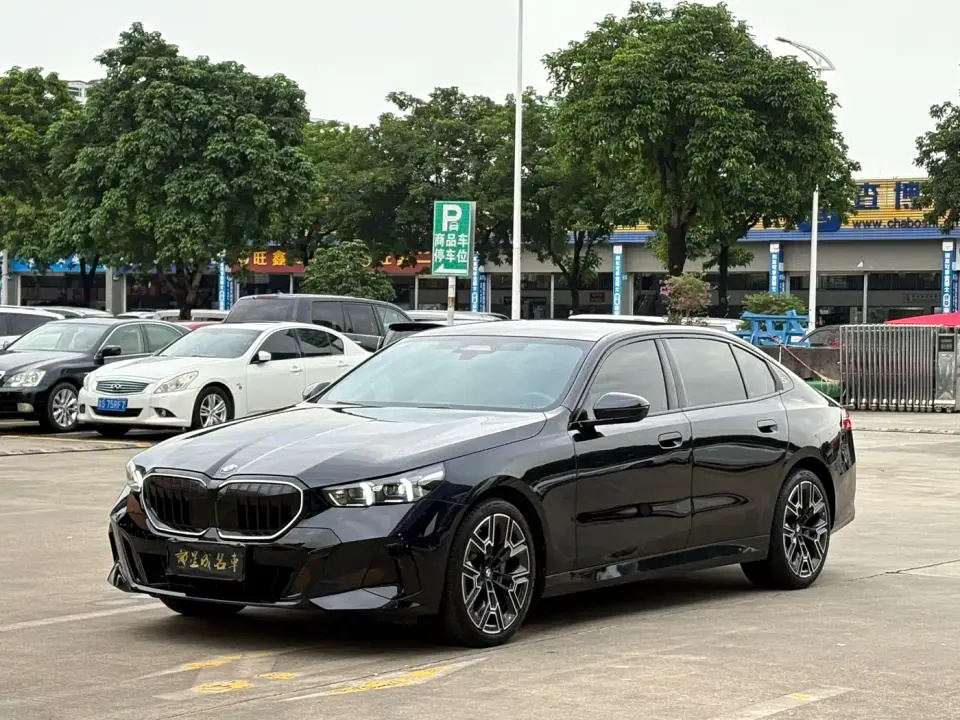 BMW 5 Series 530Li Exclusive M Sport Package 2026