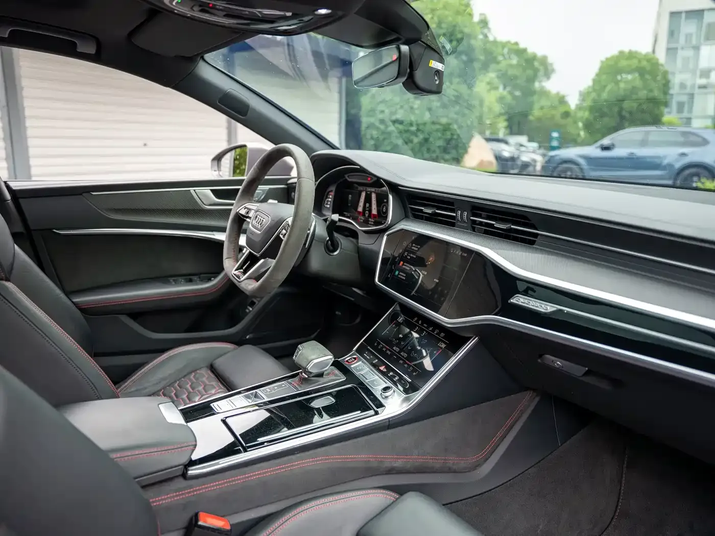Audi RS 7 RS 7 4.0T Sportback Performance 2024 — фото 16