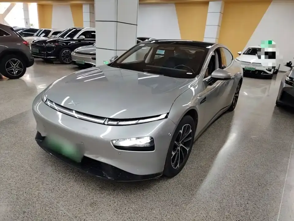 XPeng P7 586E 2023