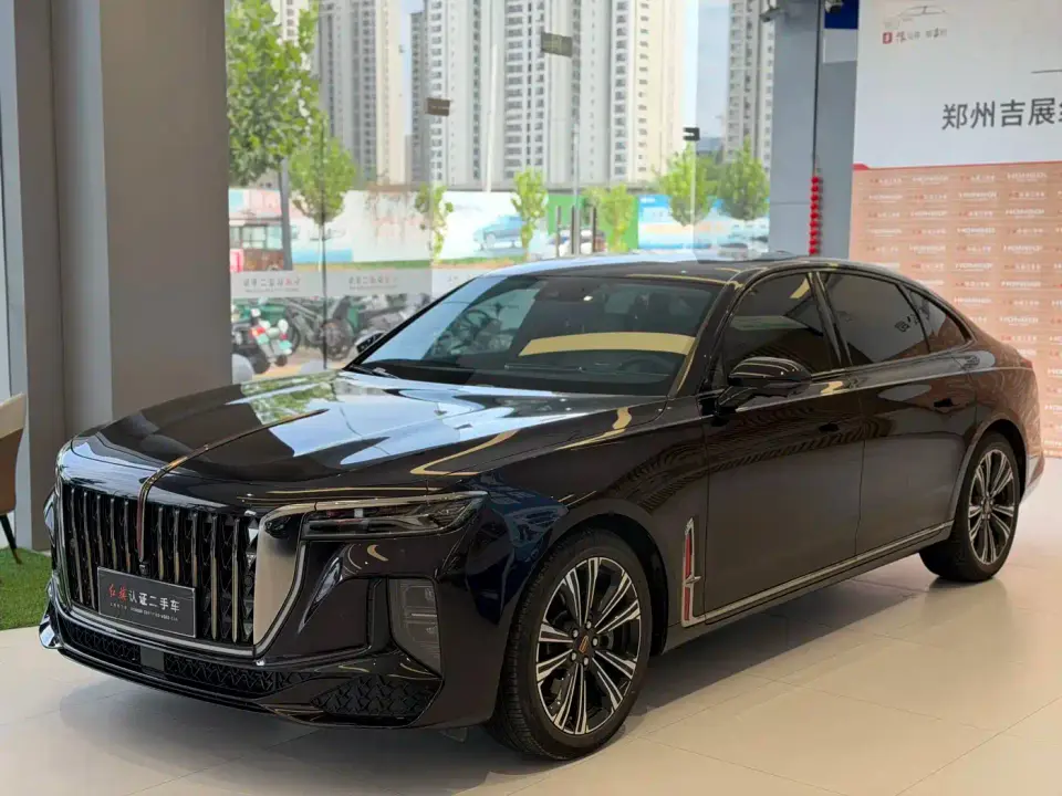 Hongqi H9 2.0T Qi Enjoy Private Fashion Edition 2025