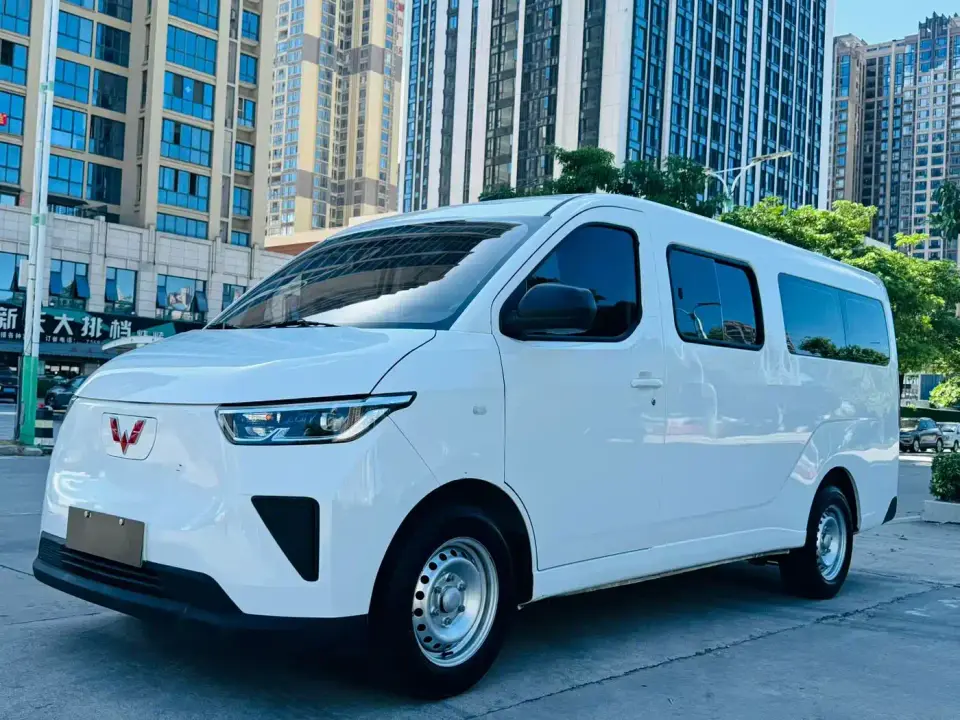 Wuling Motors Wuling Yangguang 300KM Comfort Bus Version 75kW 2024