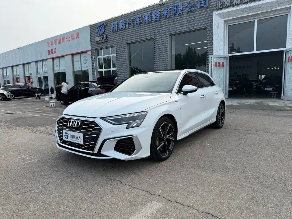 Audi A3 Facelift Sportback 35 TFSI Fashion Sport 2023