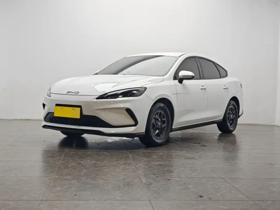 BYD Hai Bao 05 DM-i DM-i Smart Drive Edition 55KM Luxury 2025