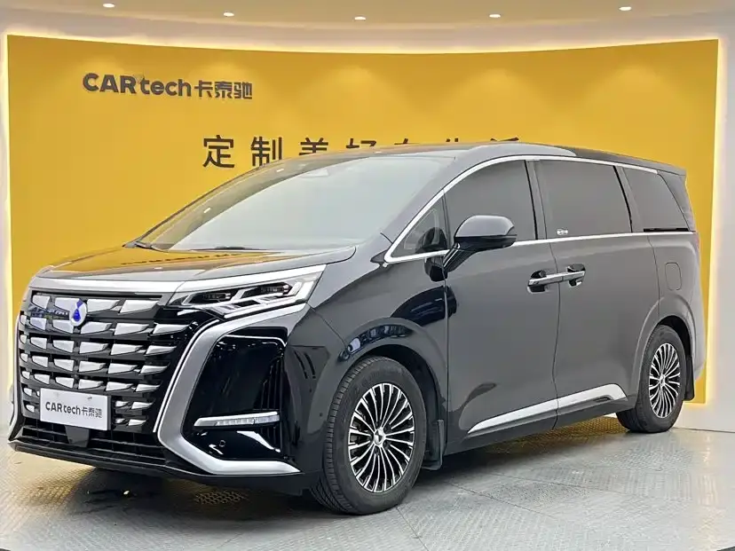 Denza D9 DM-i 970 AWD Flagship 2023