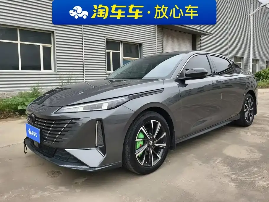 Changan Eado Model 1.5T GDI Auto Premium Type 2025