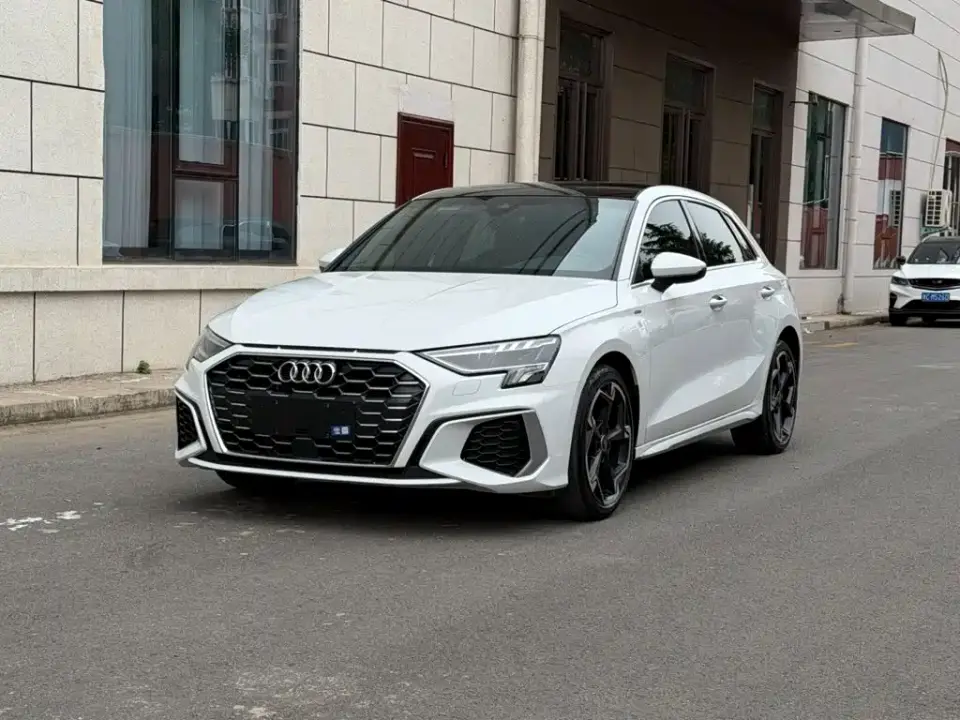 Audi A3 Sportback 35 TFSI Luxury Sport 2023
