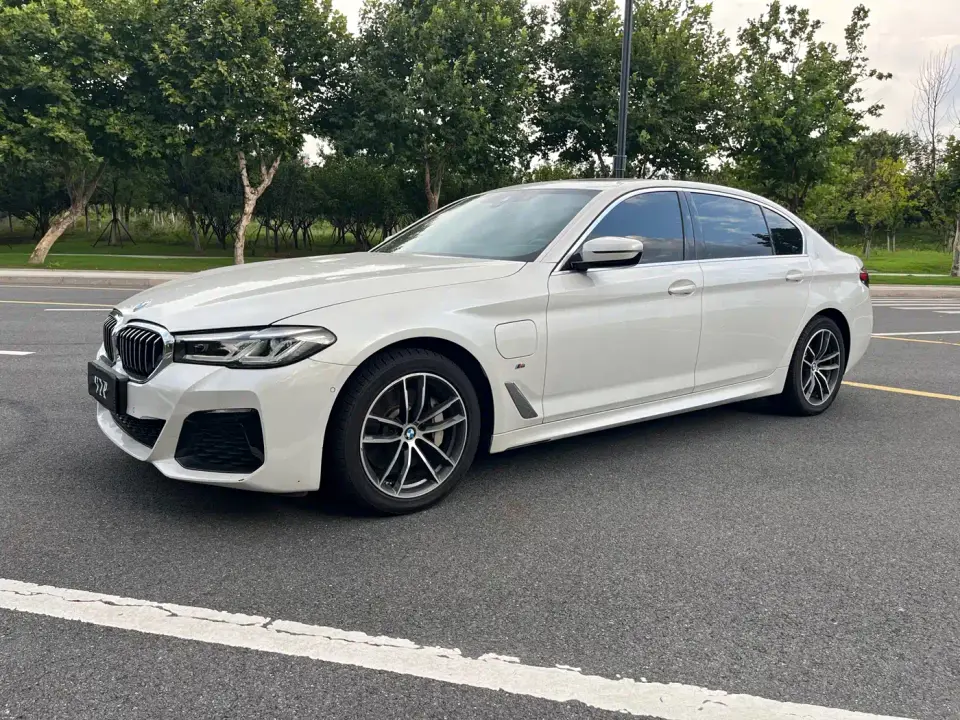 BMW 5 Series New Energy 535Le M Sport Package 2021