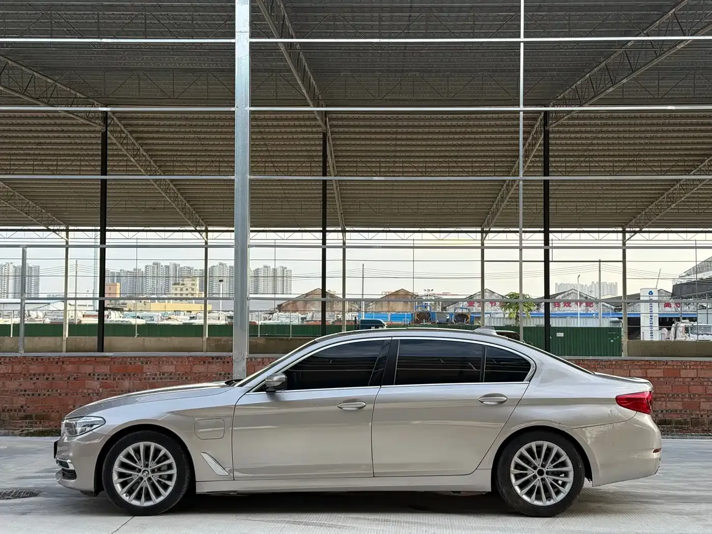 BMW 5 Series New Energy 530Le Luxury Package 2020 — фото 7