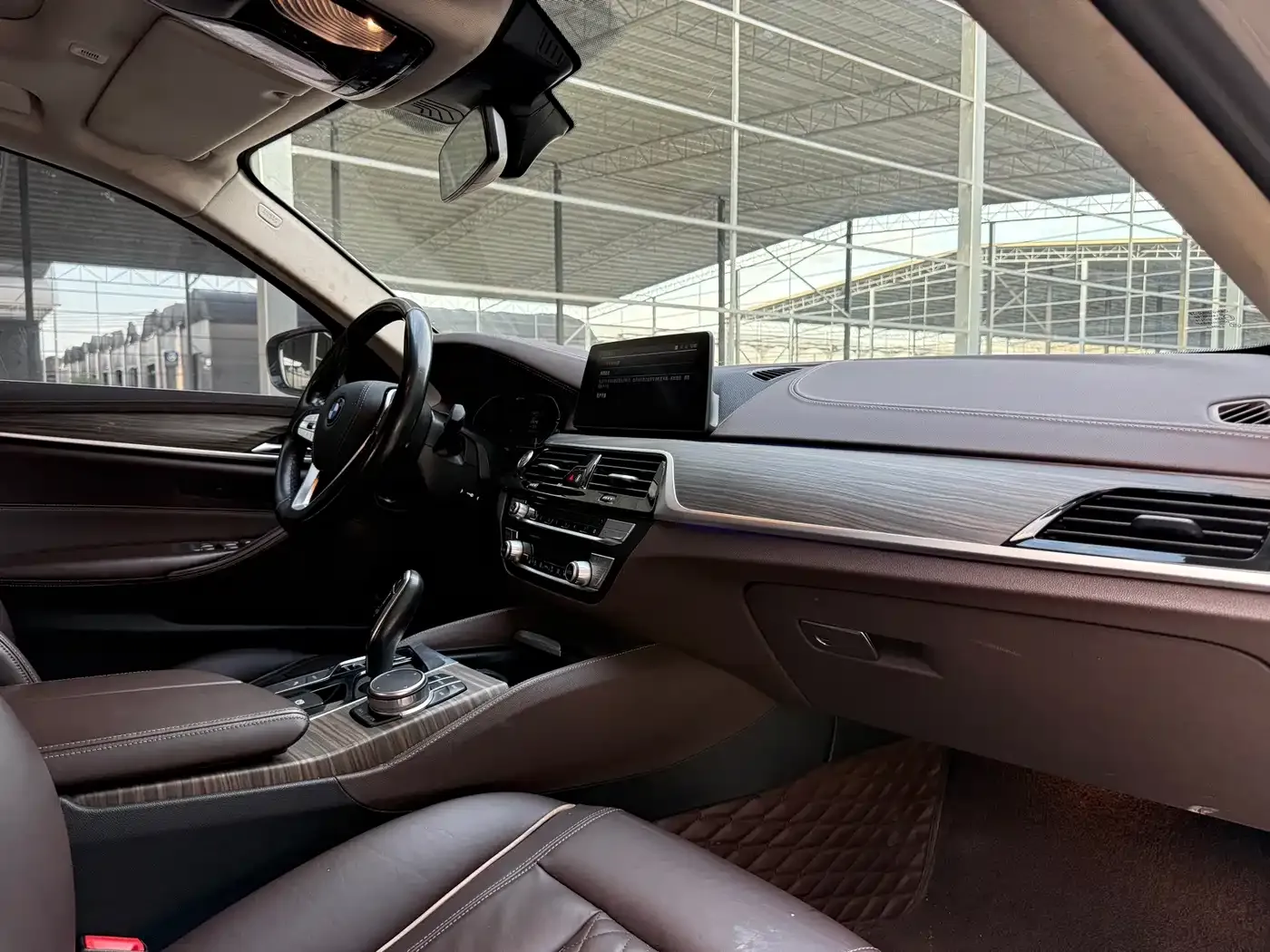 BMW 5 Series New Energy 530Le Luxury Package 2020 — фото 24